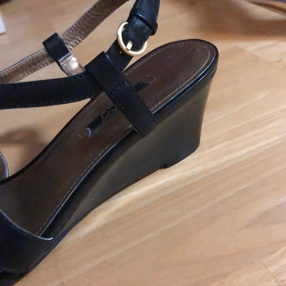 Black strappy wedges - Picture 2 of 7